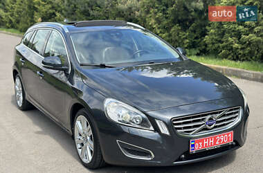 Универсал Volvo V60 2012 в 