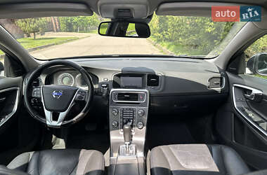 Универсал Volvo V60 2012 в 