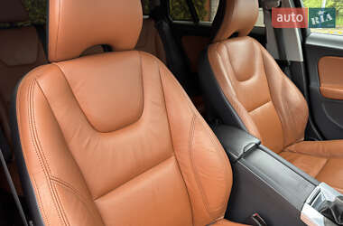Универсал Volvo V60 2013 в 