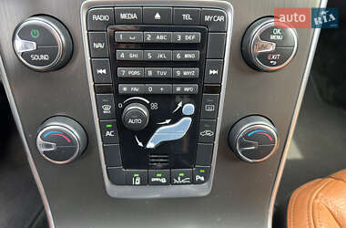 Универсал Volvo V60 2013 в 