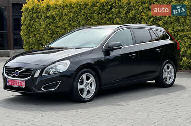 Универсал Volvo V60 2013 в 