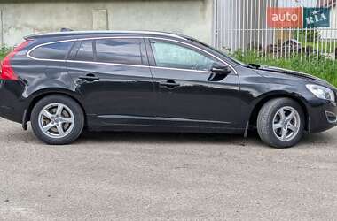 Универсал Volvo V60 2011 в 