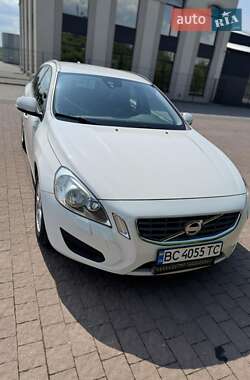 Універсал Volvo V60 2012 в 