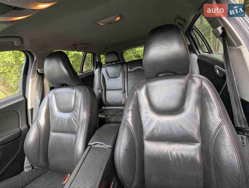 Універсал Volvo V60 2011 в Львові