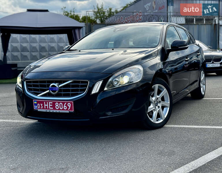 Volvo V60 2013