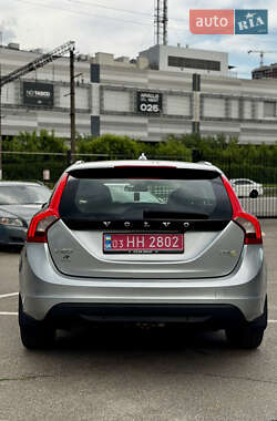 Универсал Volvo V60 2011 в 