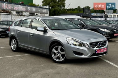 Универсал Volvo V60 2011 в Киеве