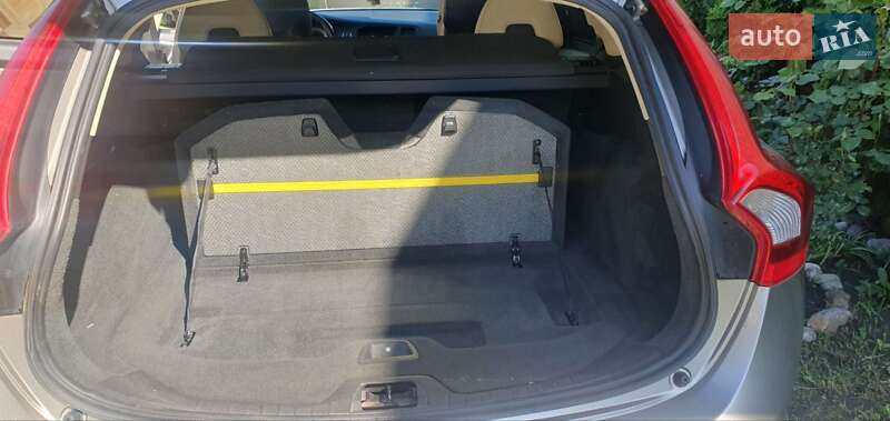 Универсал Volvo V60 2011 в Луцке