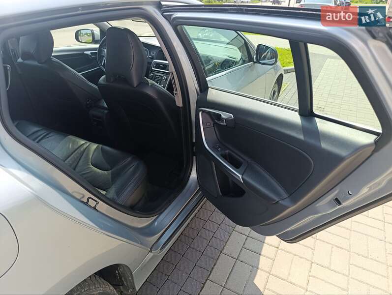 Универсал Volvo V60 2011 в Львове фото 9 Универсал Volvo V60 2011 в Львове