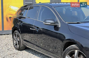 Универсал Volvo V60 2015 в 