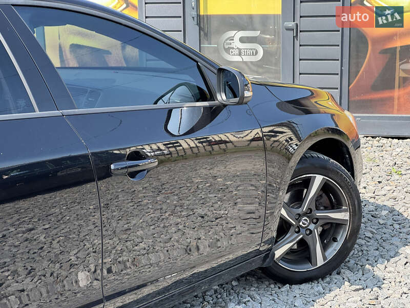Универсал Volvo V60 2015 в Стрые