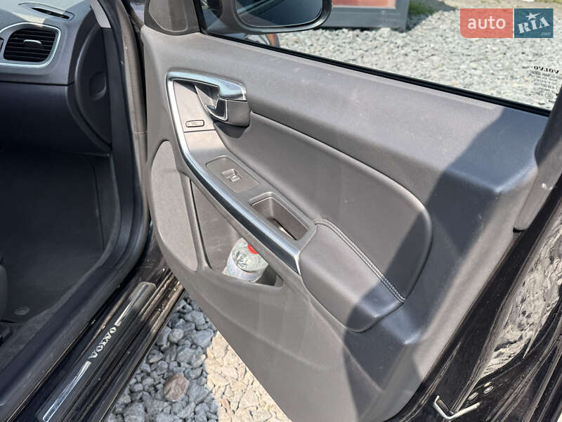 Универсал Volvo V60 2015 в Стрые