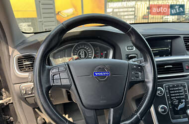 Универсал Volvo V60 2015 в 