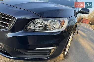 Универсал Volvo V60 2015 в 