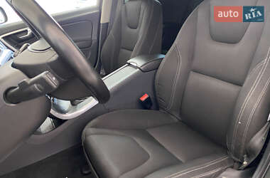 Универсал Volvo V60 2018 в 