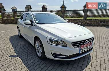 Универсал Volvo V60 2014 в 