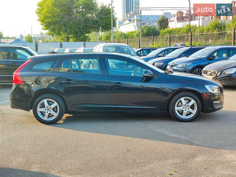 Универсал Volvo V60 2014 в Киеве