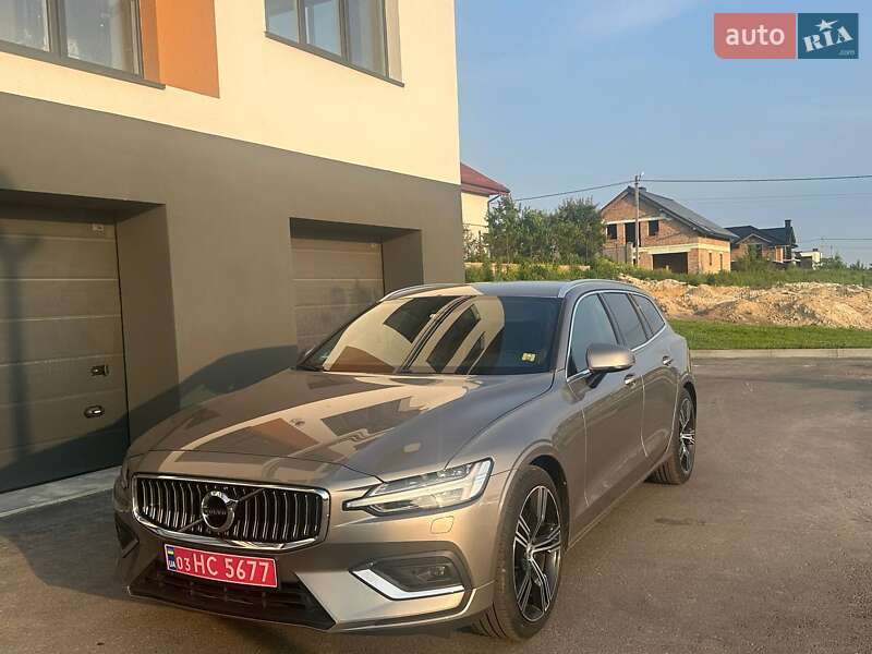 Универсал Volvo V60 2021 в Ровно