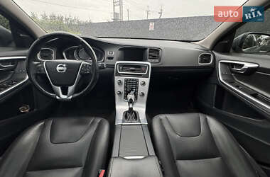 Универсал Volvo V60 2016 в 