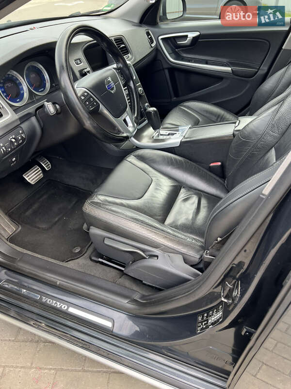 Универсал Volvo V60 2011 в Луцке