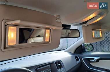 Універсал Volvo V60 2012 в 