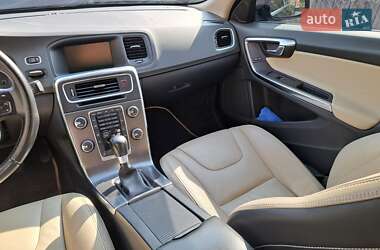 Універсал Volvo V60 2012 в 