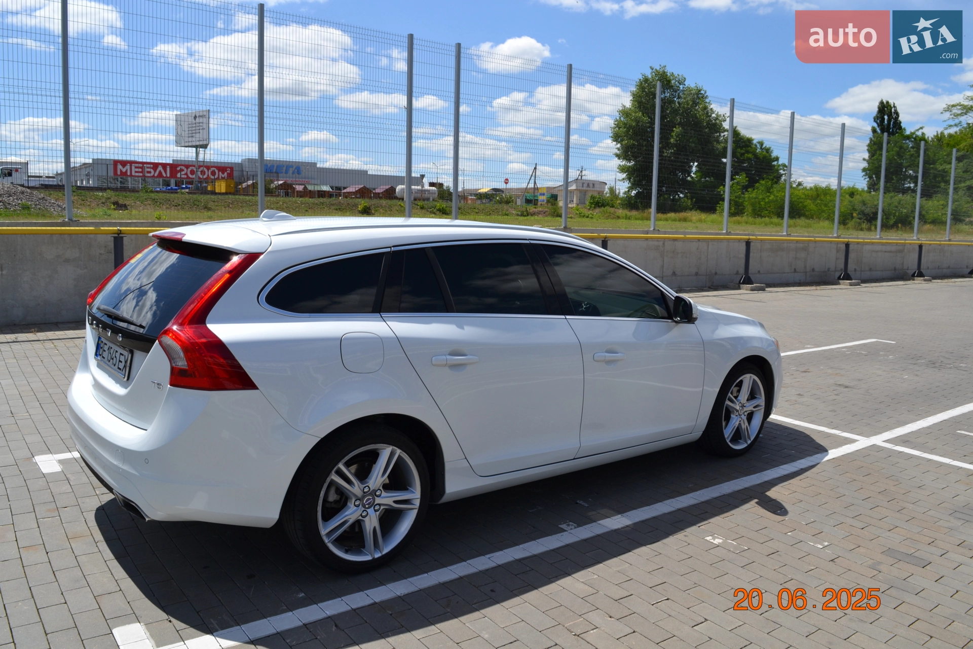 2017 Volvo V60 - мініатюра 9