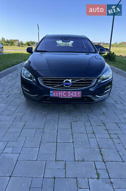 Универсал Volvo V60 2014 в 