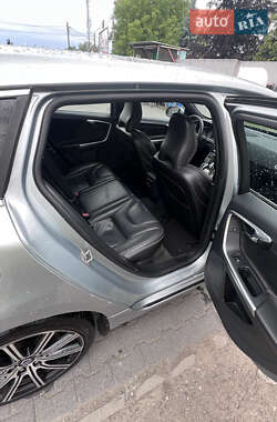 Универсал Volvo V60 2014 в 