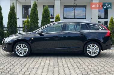 Универсал Volvo V60 2012 в 
