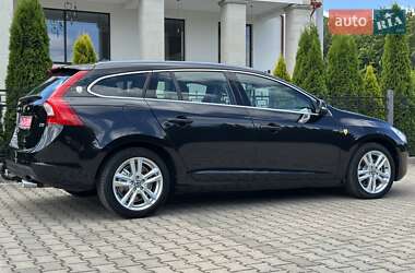Универсал Volvo V60 2012 в 