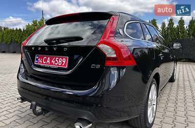 Универсал Volvo V60 2012 в 