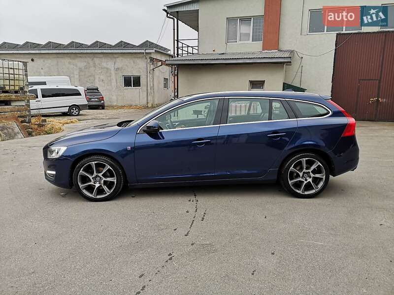 Универсал Volvo V60 2015 в Калуше