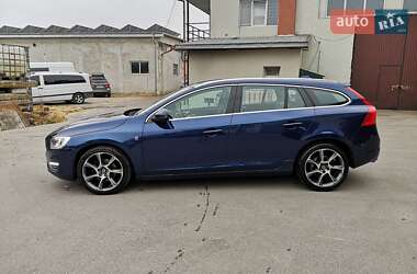 Универсал Volvo V60 2015 в 