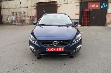 Универсал Volvo V60 2015 в 