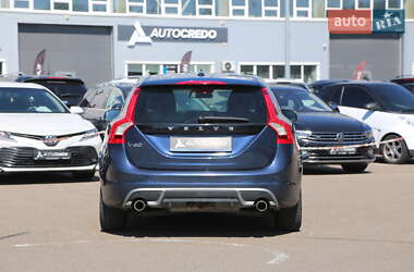 Универсал Volvo V60 2012 в 