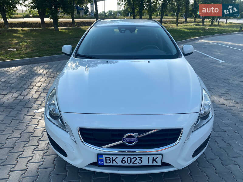 Универсал Volvo V60 2011 в Тульчине