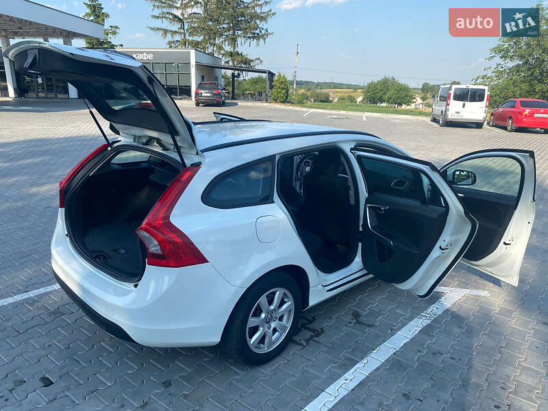 Универсал Volvo V60 2011 в Тульчине