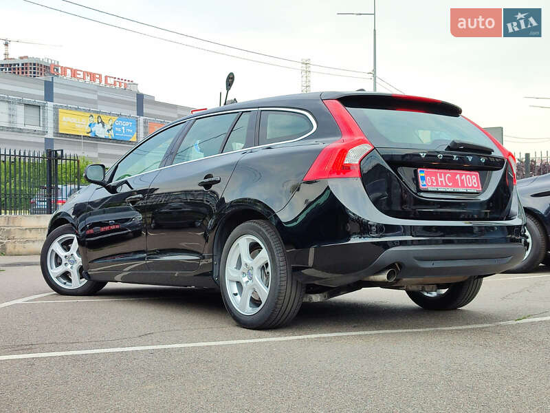 Универсал Volvo V60 2012 в Киеве
