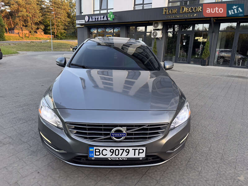 Универсал Volvo V60 2016 в Новояворовске