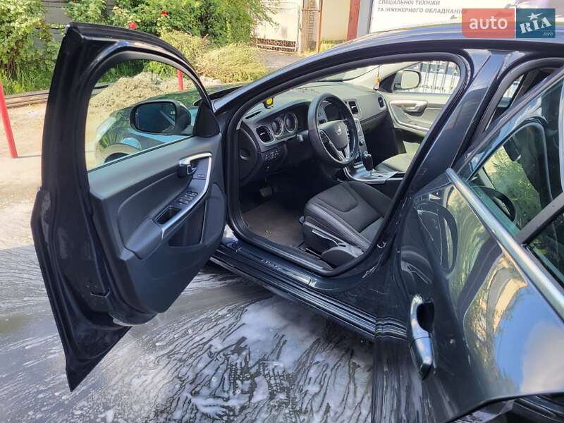 Універсал Volvo V60 2012 в Запоріжжі