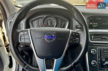 Универсал Volvo V60 2016 в 