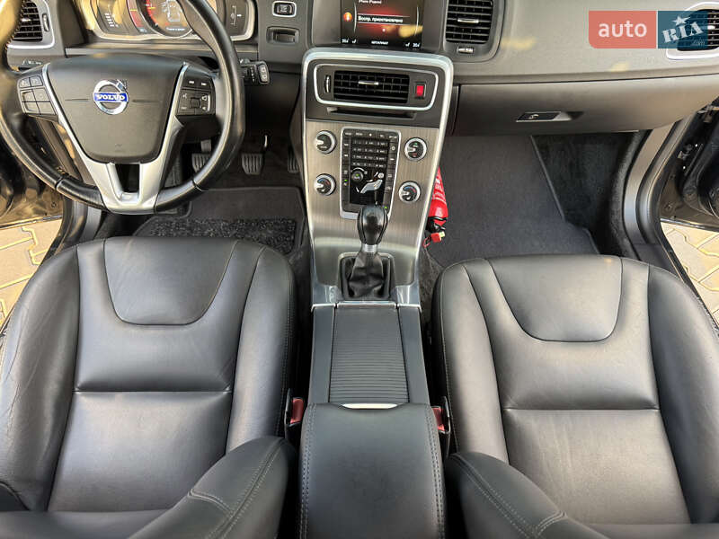 Універсал Volvo V60 2014 в Миколаєві
