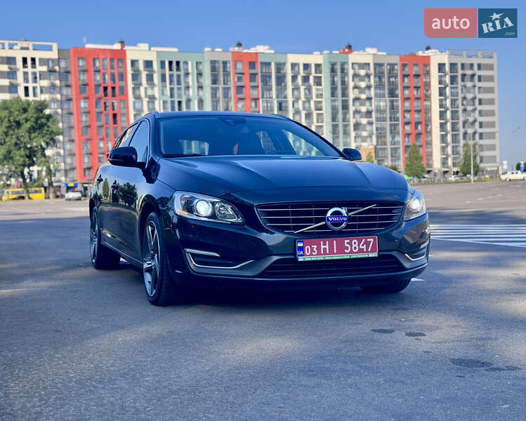 Универсал Volvo V60 2014 в Киеве