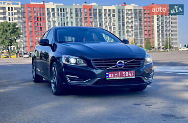 Универсал Volvo V60 2014 в 