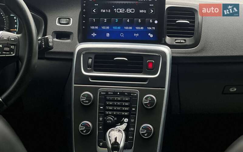 Універсал Volvo V60 2013 в Івано-Франківську