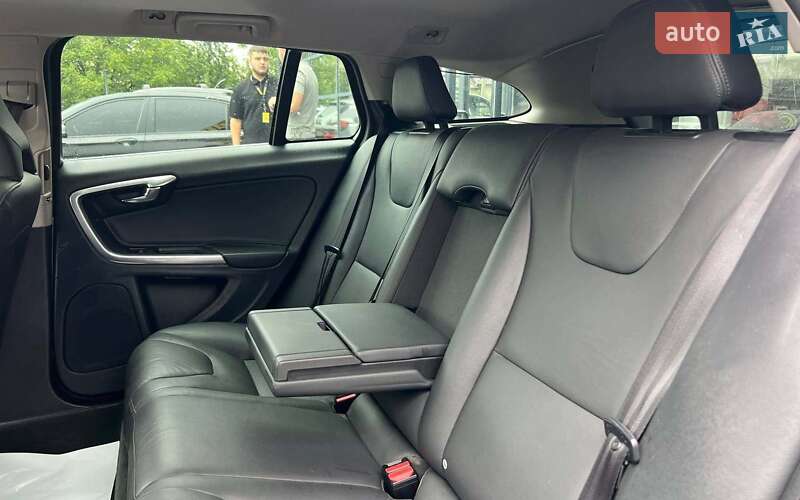 Універсал Volvo V60 2013 в Івано-Франківську
