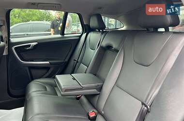 Универсал Volvo V60 2013 в 