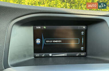 Универсал Volvo V60 2012 в 