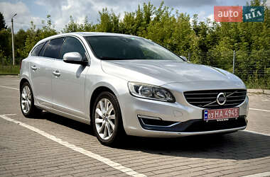 Универсал Volvo V60 2014 в 
